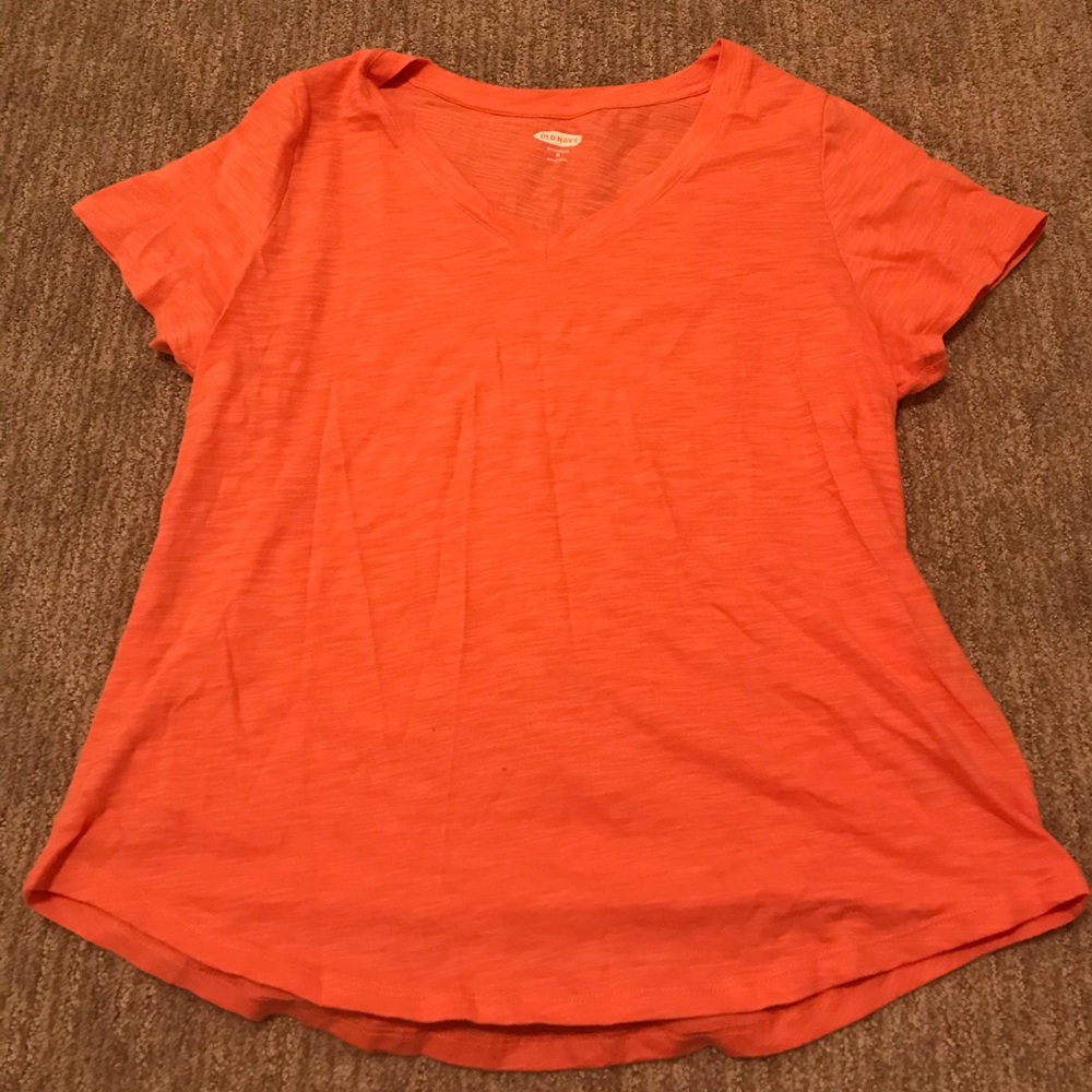 Coral old navy tee